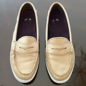 Good Cole Haan Flats / Loafers